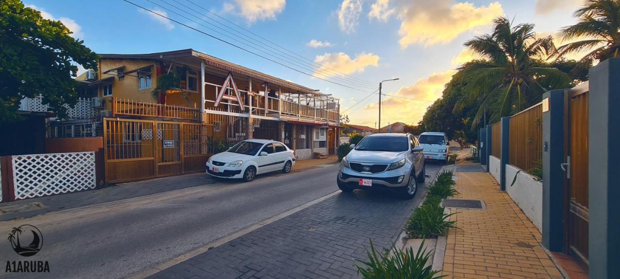A1 Apartments Aruba Ораньестад Экстерьер фото