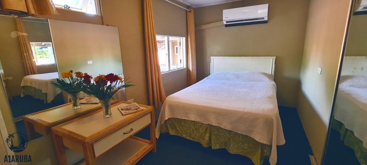 A1 Apartments Aruba Ораньестад Экстерьер фото