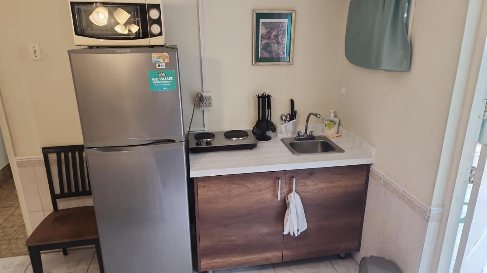 A1 Apartments Aruba Ораньестад Номер фото